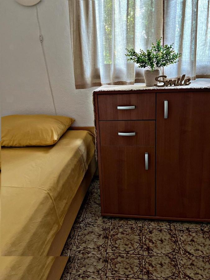 Apartment Villa Angelina, 70M From The Beach, Free Parking Novigrad Istria Exterior foto