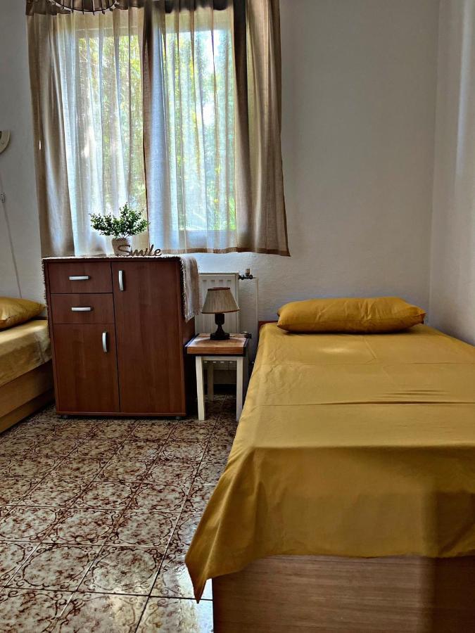 Apartment Villa Angelina, 70M From The Beach, Free Parking Novigrad Istria Exterior foto